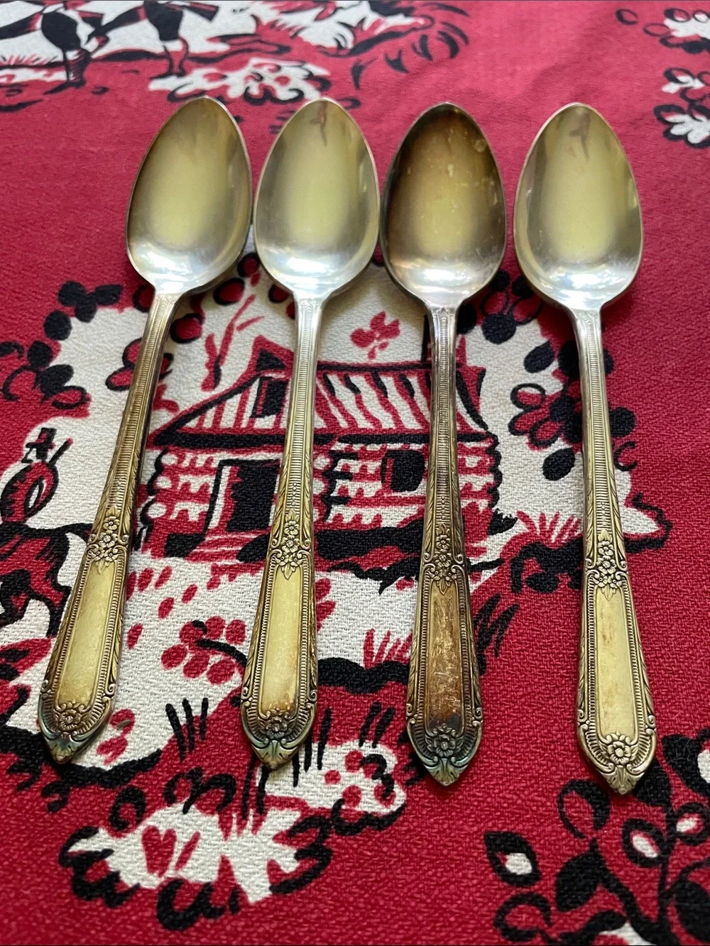 Set of 8 antique William Rogers silver spoons